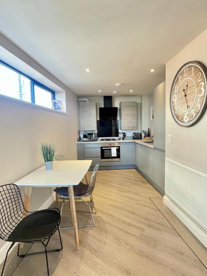 Anchors Away Apartment Poole Ngoại thất bức ảnh